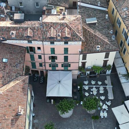 Splendid Apartment Desenzano del Garda Buitenkant foto